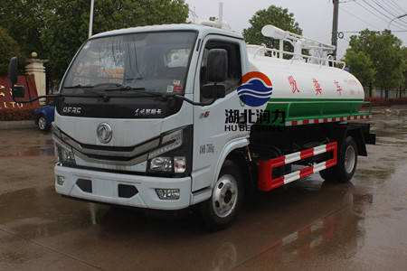 湖北潤(rùn)力專用汽車為大家全面解析吸污車與吸糞車的區(qū).